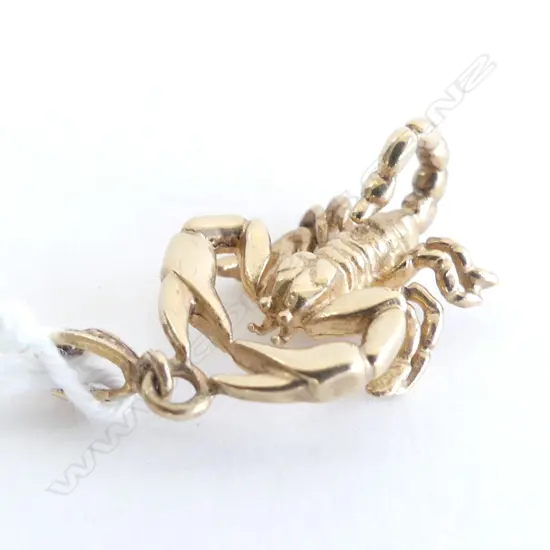 9CT GOLD SCORPION PENDANT 3.2gms