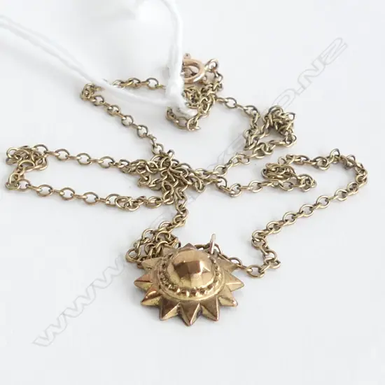 ANTIQUE 9CT STAR PENDANT ON FINE 9CT CHAIN 2gms