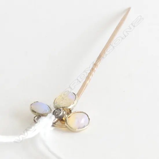 c1900 9CT GOLD 3 OPAL & 2 DIAMOND STICK PIN 2.1gms