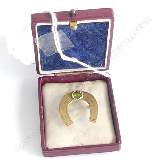9CT GOLD EDW LUCKY HORSE SHOE BROOCH 2.4gms