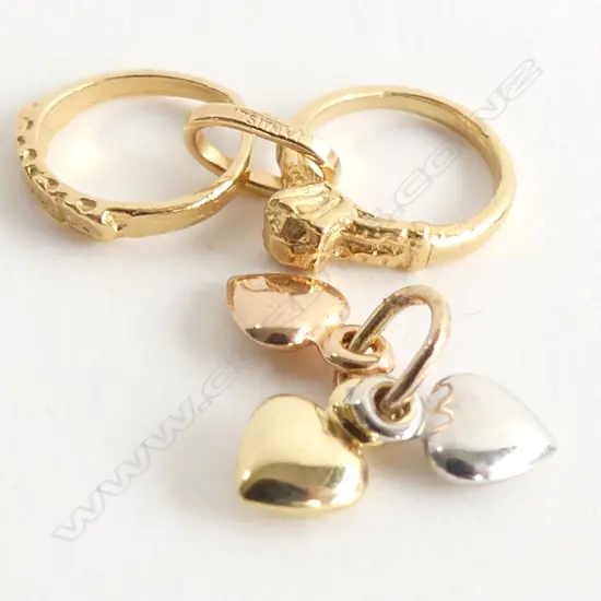 (70) 2 9CT GOLD CHARMS 1.5gm
