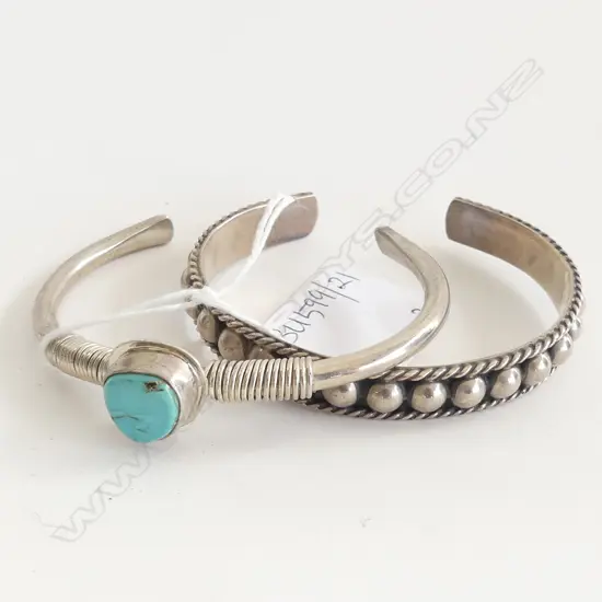 2 925 SILVER BANGLES; 1 w. TURQUOISE 45 GRAMS