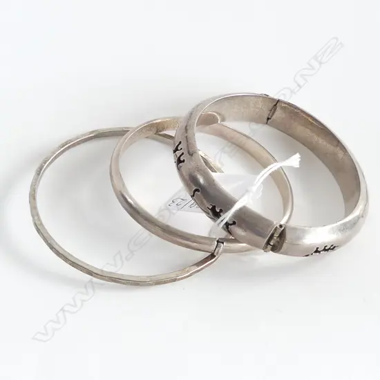 3 925 SILVER BANGLES; 1 w. CUT OUT DESIGNS 60 GRAMS