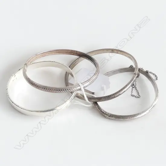 4 925 SILVER BANGLES 50 GRAMS