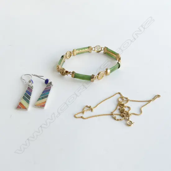 BROKEN FINE GOLD CHAIN  W. 2.4gms SILVER EARRINGS NEPHRITE BRACELET