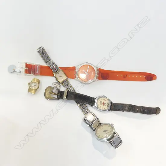 5 VINTAGE WRISTWATCHES