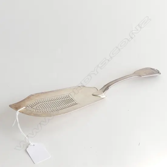 STG SILVER FISH SERVER; LONDON 1810 182 GRAMS