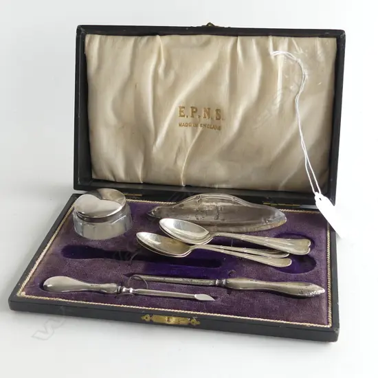 STG SILVER; VINTAGE BOXED PART MANICURE SET (4PCS) + 4 COFFEE SPOONS