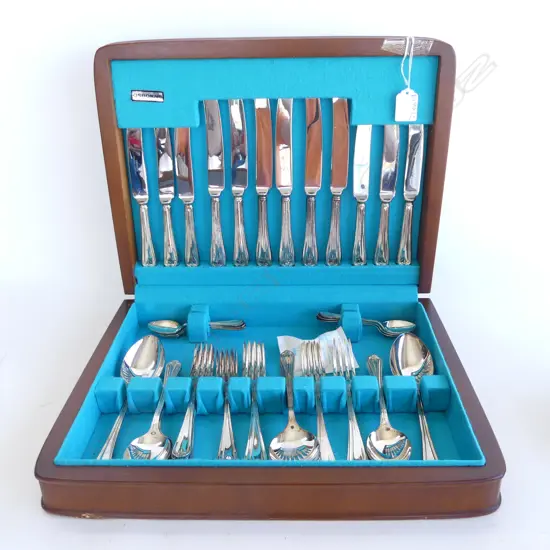 'OSBORNE' 6 PLACE EP CUTLERY SET IN ROSEWOOD CANTEEN