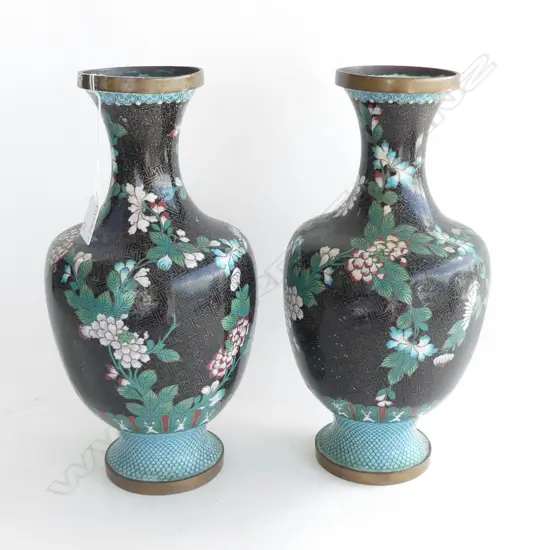 PR BLACK CLOISONNE VASES H.315mm AF DENTS