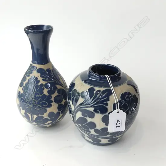 2 CHINESE CIZHOU SGRAFFITO VASES - TALLEST H. 175MM