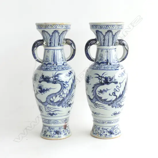 PR TALL ORIENTAL BLUE & WHITE DRAGON VASES H. 315MM