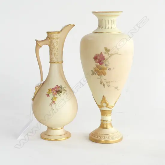 2 ROYAL WORCESTER 'BLUSH' VASES H.200mm