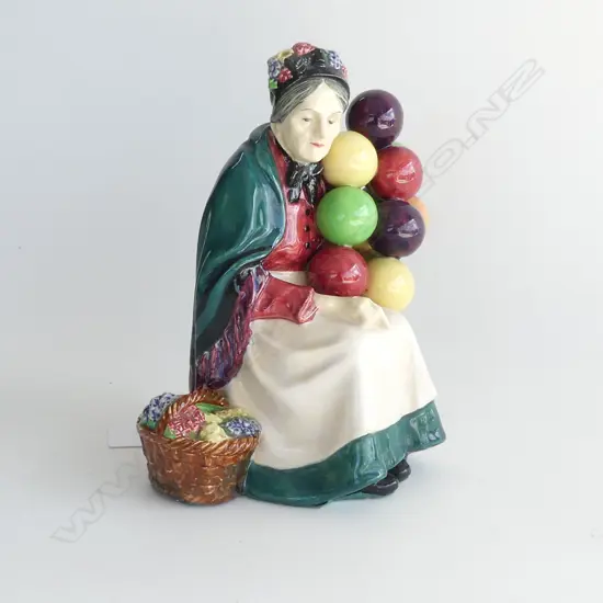 (20646) ROYAL DOULTON 'THE OLD BALLOON SELLER' H. 190mm
