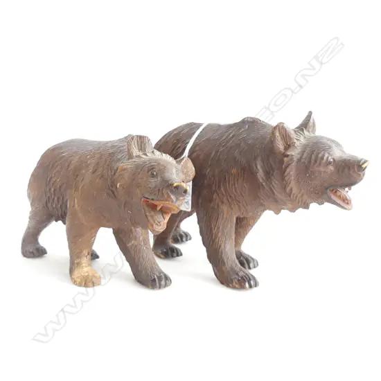 2 WOODEN BLACK FOREST BEARS HANDCARVED MINOR WEAR TO NOSE & EAR