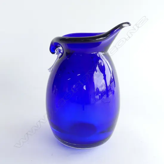 GARRY NASH? UNSIGNED BLUE GLASS VASE H.190mm