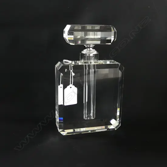 LGE PERFUME DISPLAY BOTTLE FACETTED W LONG DIPPER H.180mm
