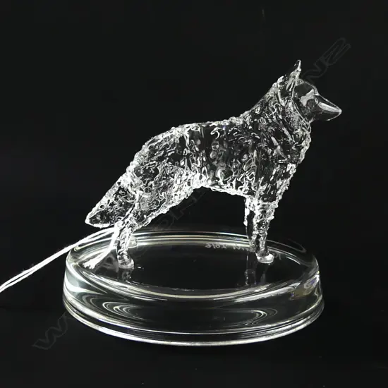 BELGIAN SHEPHERD GLASS STATUETTE - SIGNED & DATED 'NEIL HARRIS 2016'
