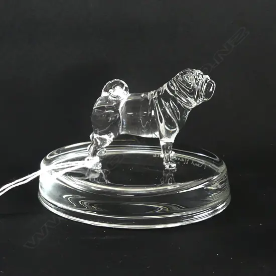 PUG DOG GLASS STATUETTE - SIGNED & DATED 'NEIL HARRIS 2016'