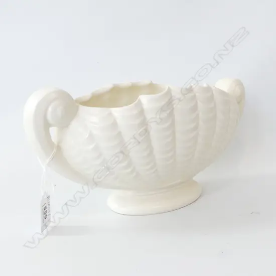 BRETBY WHITE CERAMIC VASE W.310mm AF HAIRLINES