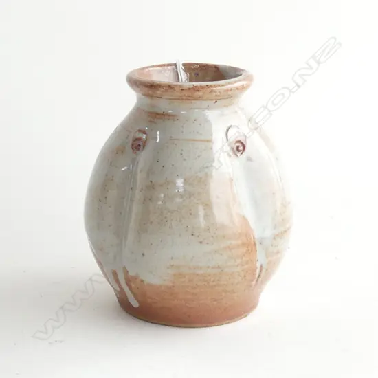 PETER STICHBURY SHINO LOBED BALUSTER VASE H.115mm