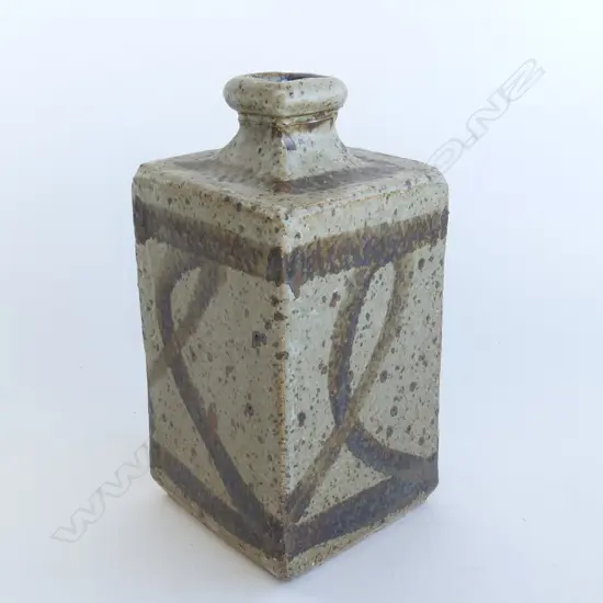 DON THORNLEY STUDIO POTTERY SLAB SIDED VASE H.220mm