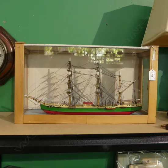 GLAZED CASED SHIP MODEL OF THE HURUNUI