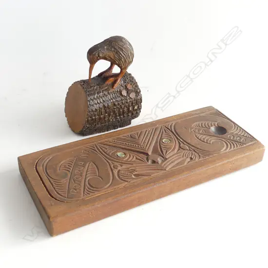 SMALL KAWEA KIWI ON LOG H. 100mm AND MAORI CARVED PENCIL CASE