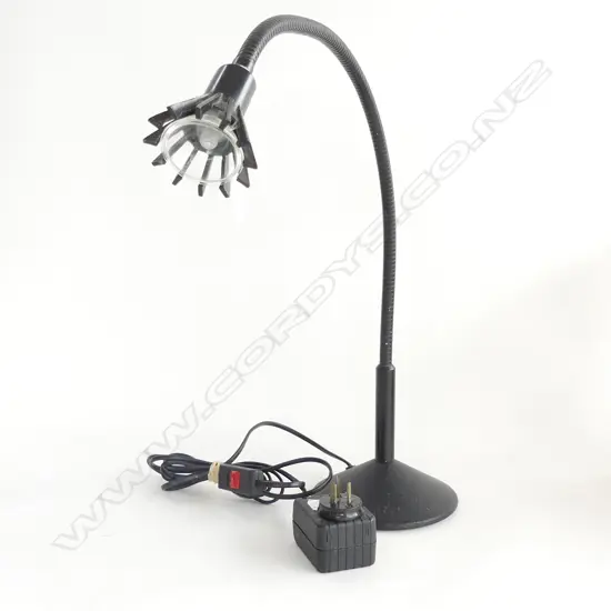 ITALIAN TRONCONI METAL DESK LAMP