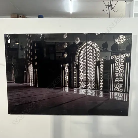 GLASS ARCHITECTURAL MOROCCAN SCENE 800x1200