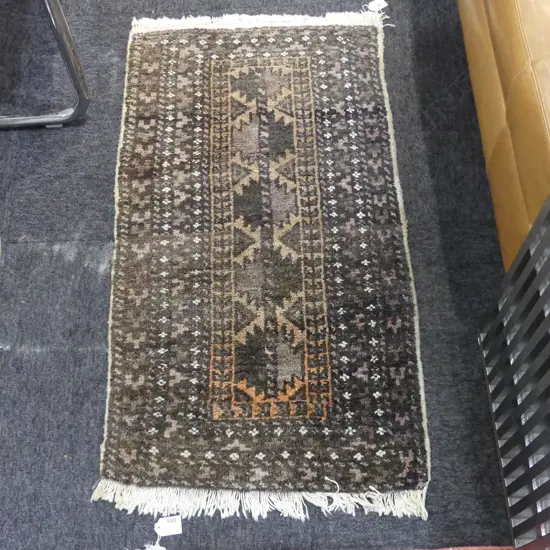 SMALL HAND KNOTTED BROWN WOOL PILE RUG 860x480mm