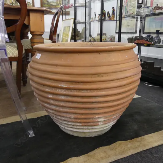 LG RIDGED EDGED TERRACOTTA GARDEN POT H DIA 580 H 540MM