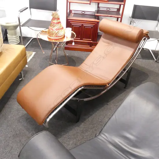 LC4 CHAISE LONGUE; BROWN LEATHER L.1650mm