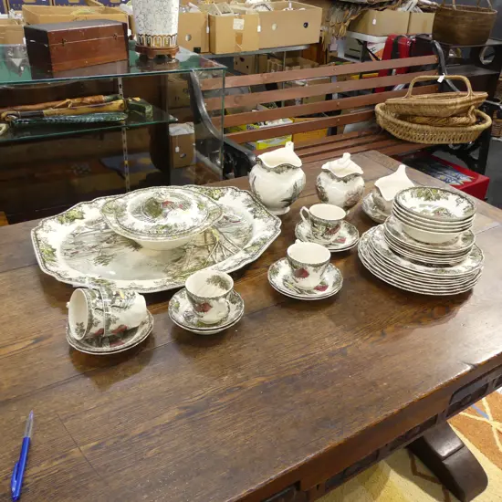 39 PIECE JOHNSON BROTHERS DINNER SERVICE- THE FRIENDLY VILLAGE