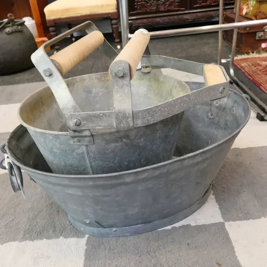 EARLY 20THC GALVANIZED WASH TUB + MOP BUCKET