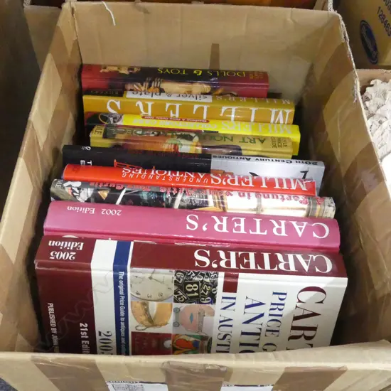 10 ANTIQUES REFERENCE BOOKS