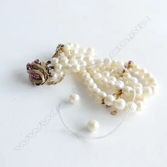 GOLD RUBY & PEARL BRACELET TRIPLE STRAND BUT BROKEN