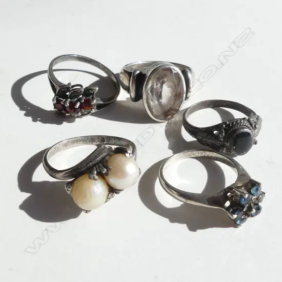 5 STG SILVER LADIES RINGS; PEARL, SAPPHIRE, GARNET ETC..