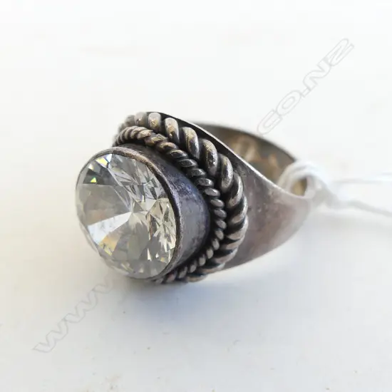 STG SILVER RING WITH LG CZ 