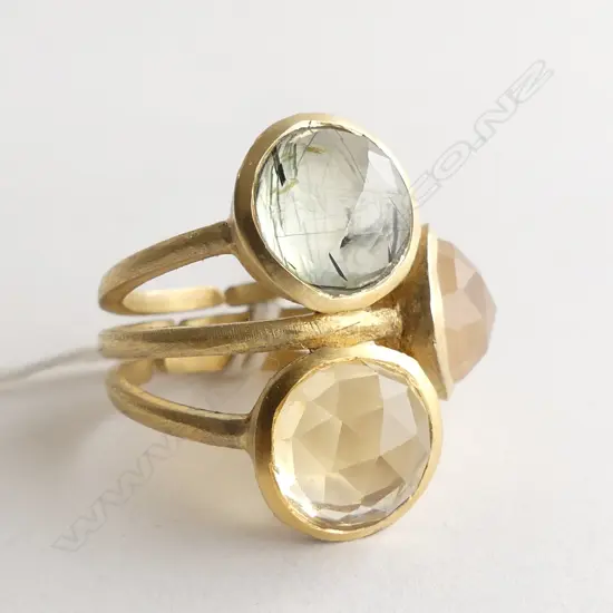SILVER GILT FASHION RING 8.7 GRAMS