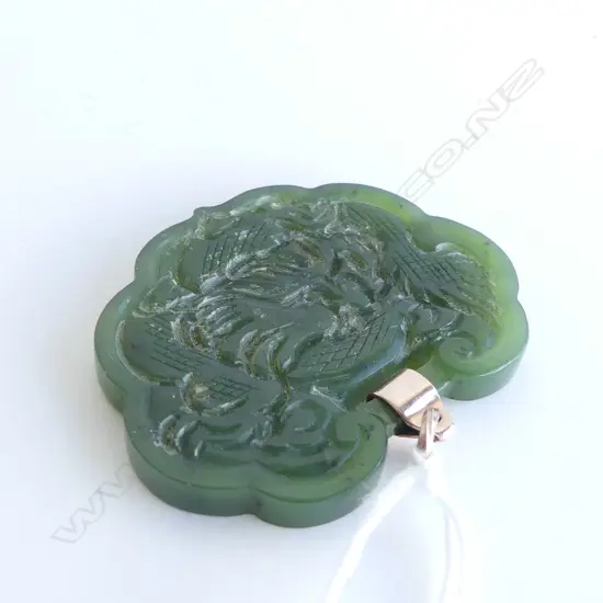 ORIENTAL JADE PENDANT w. 9CT ROSE GOLD BAIL & JUMP RING W.50mm