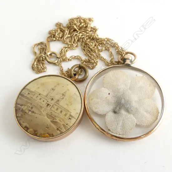 9CT PENDANT 3.6gms + 14CT CHAIN 1.95gms + GOLD COLORED PENDANT OF AUCKLAND EXHIBITION 1913