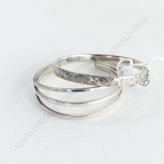 SILVER HINGED BANGLE & 3 BAR CUFF