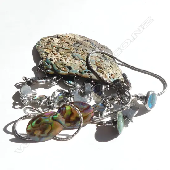 PAUA SHELL JEWELLERY; KIWI BRACELET, BUTTERFLY PENDANT NECKLACE & 2 PR STUD EARRINGS + 1 ORPHAN EARRING & PC PAUA SHELL