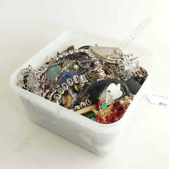 BOX ASST. COSTUME JEWELLERY