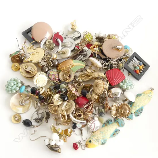 ASST. COSTUME EARRINGS