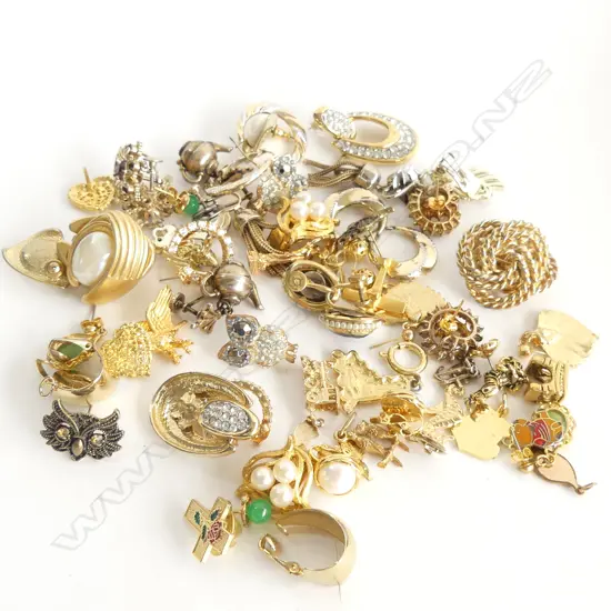 ASST. GOLD TONE EARRINGS & CHARMS
