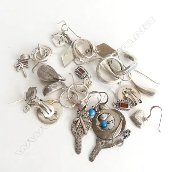 15 PRS STG EARRINGS 53 GRAMS