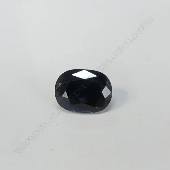 1.86CT SAPPHIRE, OVAL, GREEN TO BLUE COLOUR
