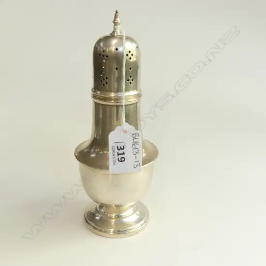 STERLING SUGAR SIFTER HALLMARKED SHEFFIELD 1945 H.185mm. 124gms